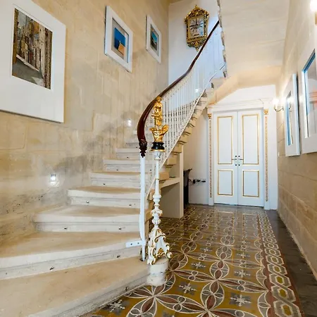 Monreal Boutique Townhouse - R024rm6 3*