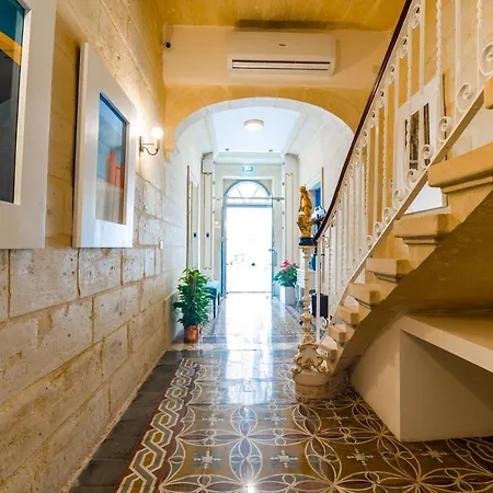 Monreal Boutique Townhouse - R024rm6 3*